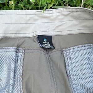 Kuhl lightweight hiking pants. 34x32. Great condition
